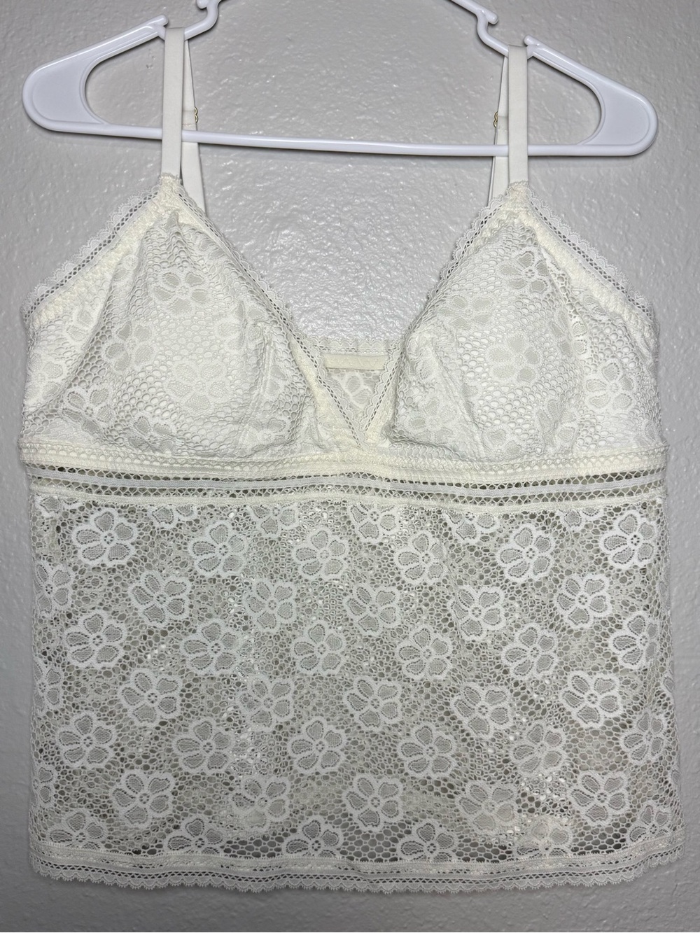 Aerie Women's White Ivory Lace Floral Camisole Tank Top XL Adjustable Strap
